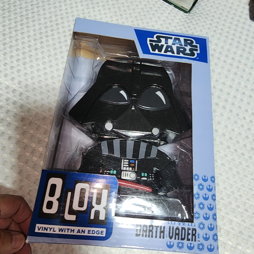 BLOX NIB STAR WARS 23 DARTH VADER VINYL WITH AN EDGE.  2 available SOLD SEPARATE
